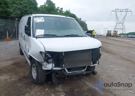 2022 Chevrolet Express Cargo Rwd 2500 Regular Wheelbase Wt из США, поврежденный, VIN 1GCWGAFP3N1199384